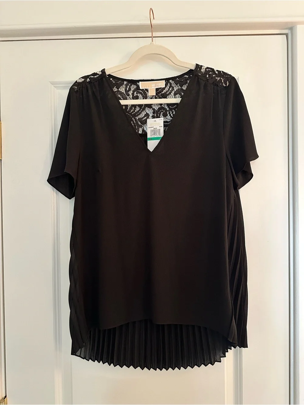 Michael Kors Black Lace-Trim Pleated Back V-Neck Blouse Size L NEW!